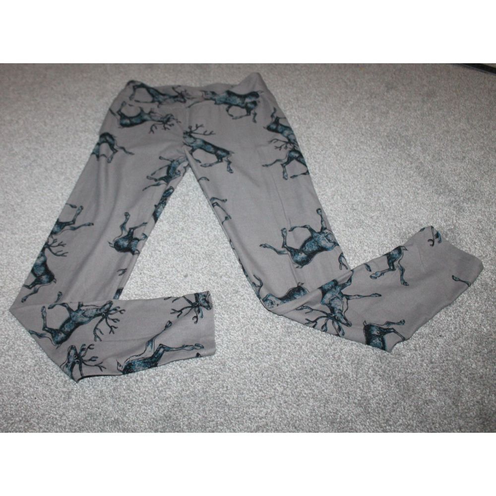 LulaRoe One Size Leggins Grey Hunting Buck Reindeer Christmas
